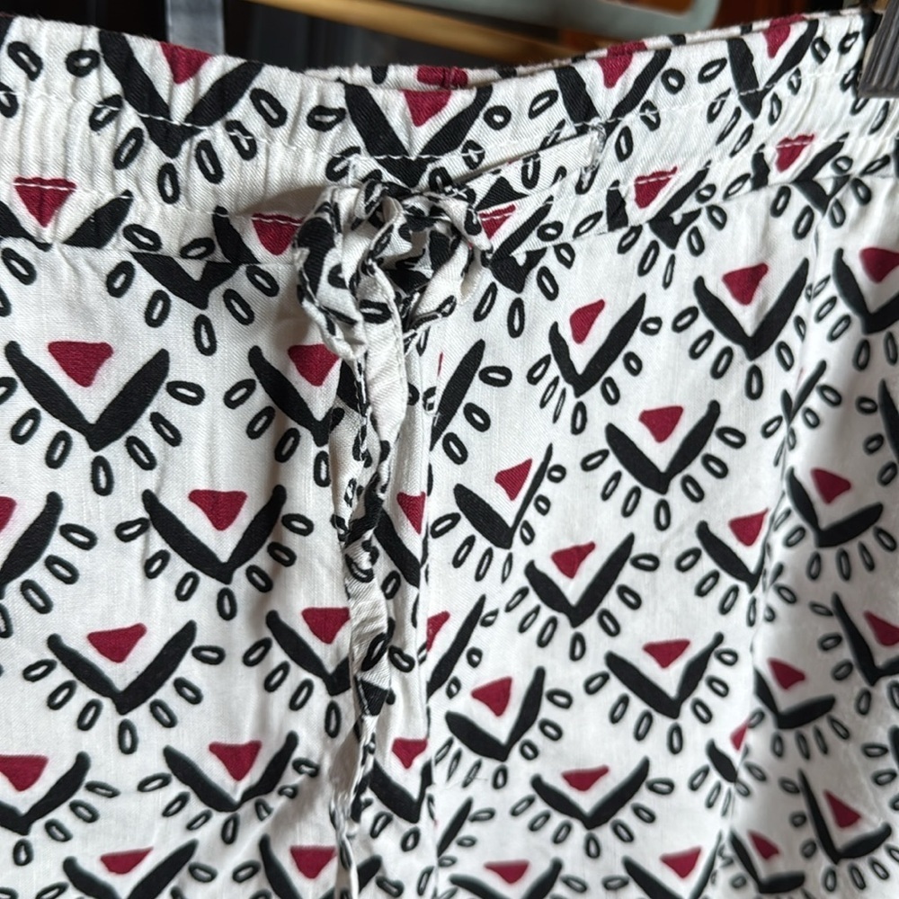 LOFT Linen Blend Geometric Print Pull On Shorts Large Coastal Summer - Picture 7 of 10